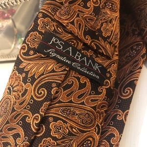Jos.A.Bank Signature Tie 100% Silk
